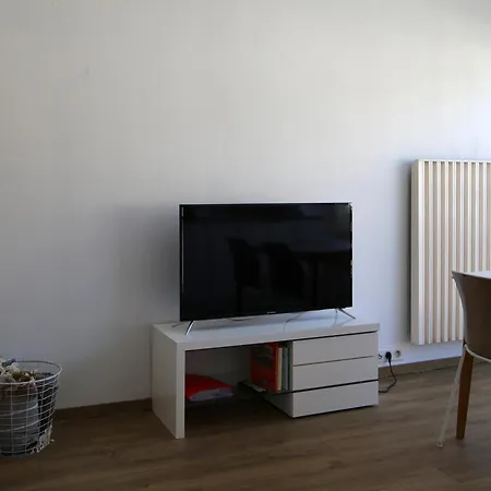 Apartamento Moderne Avec Vue Sur Et Parking Privatif - Fr-1-712-82 *