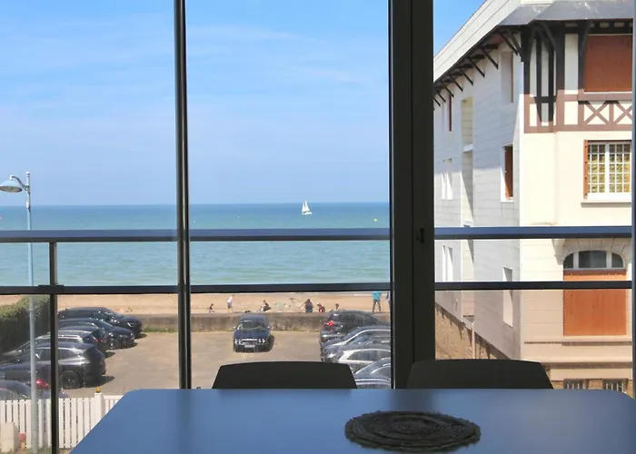 Lägenhet Moderne Avec Vue Sur Et Parking Privatif - Fr-1-712-82