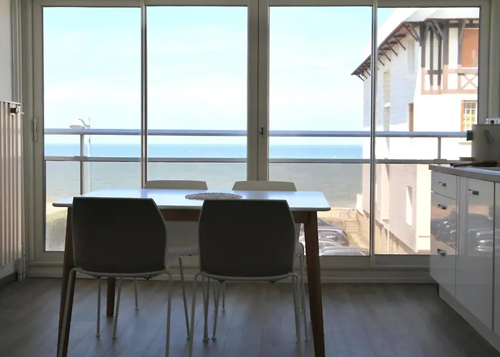 Lägenhet Moderne Avec Vue Sur Et Parking Privatif - Fr-1-712-82 *