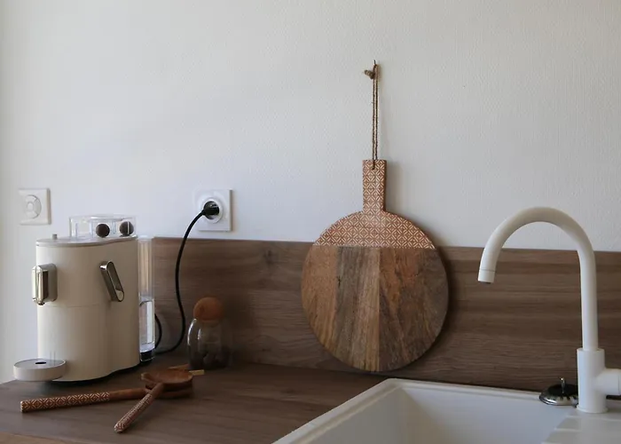 Lägenhet Moderne Avec Vue Sur Et Parking Privatif - Fr-1-712-82 *